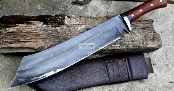 Rambo IV ナイフ 公式ライセンス Rambo IV Knife (Rambo 4) — Hand-Forged Cleaver | Everest Forge